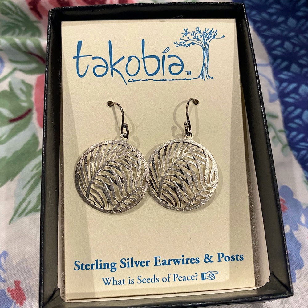 Takobia Earrings NWT